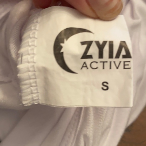 Zyia Active Namaste White Open Back Top S - Picture 6 of 8